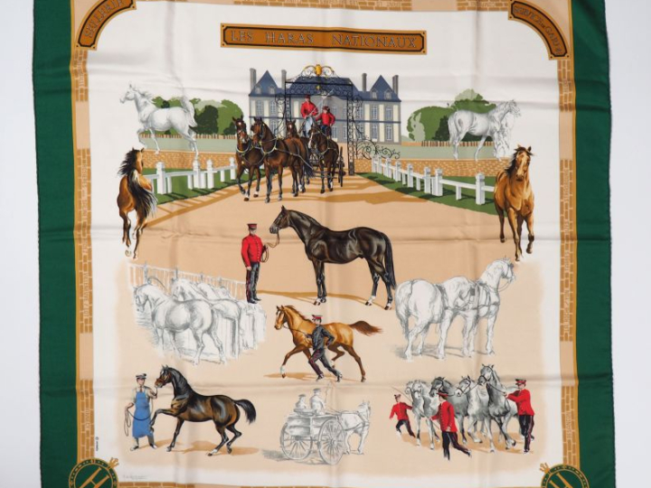 HERMES, Paris Carré de soie, modèle "Les Haras Nationaux".  Design par