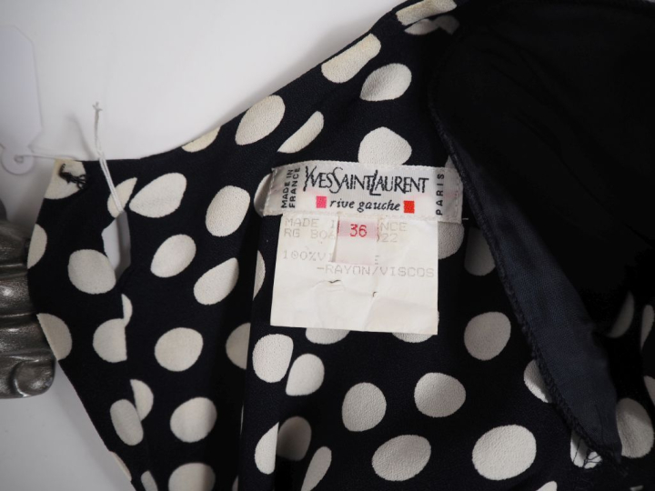 YVES SAINT LAURENT, Rive Gauche Robe à manches courtes en viscose à po