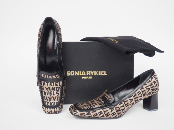Sonia RYKIEL, Paris Paire de chaussures à talon en tissu imprimé "Soni