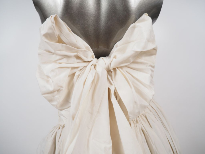 DOLCE   GABANNA Robe bustier blanche en polyamide et nylon.  Le bustie