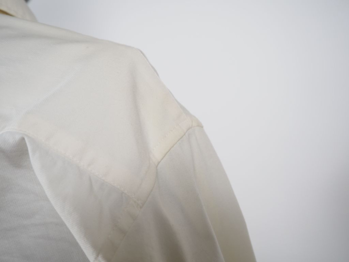 GUCCI Chemise blanche à pinces en coton (69%), nylon et elastane.  Fer