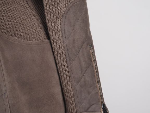 Thierry MUGLER Veste bi-matière en daim et coton ou laine gris.  Ferme