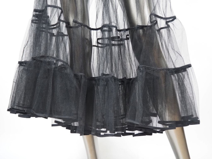 SOLEIADO Jupon à volants en tulle noir. Taille. 40