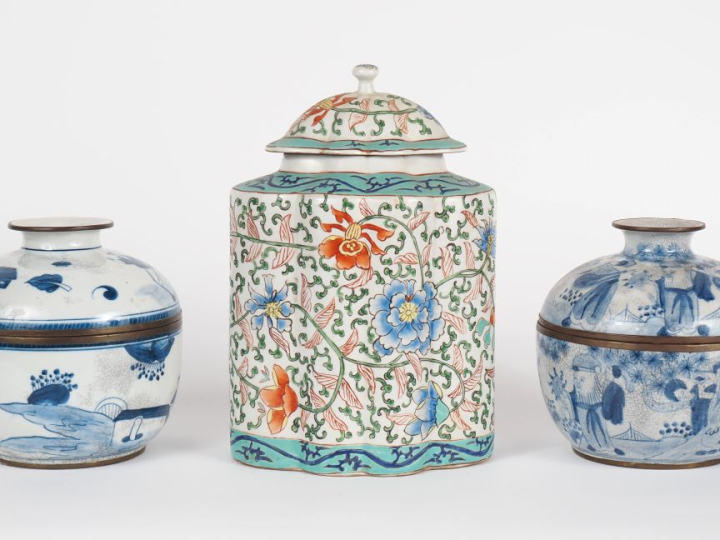 Vietnam et Chine, travail moderne Lot comprenant deux bouillons couver