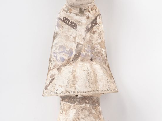 Chine, période Han Mingqi en terre cuite avec traces d’engobe, représe