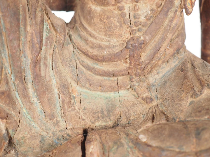 Chine, période Qing Statuette en bois, représentant une Guanyin assise