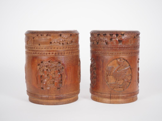 Vente aux enchères Chine, vers 1900 Paire de boîtes cylindriques couvertes en bambou, à d