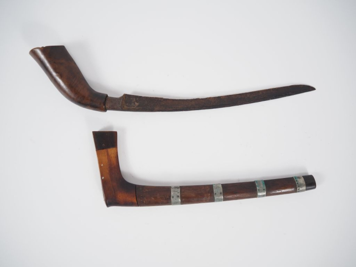 Indonésie, fin XIXe Poignard Badik fin XIXe-début XXe poignée et fourr