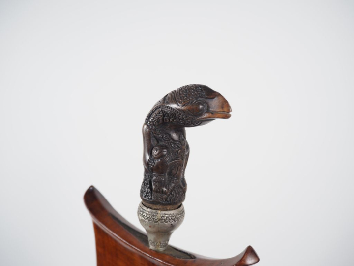 Malaisie, fin XIXe-début XXe Poignard dit « kriss » la poignée et le w