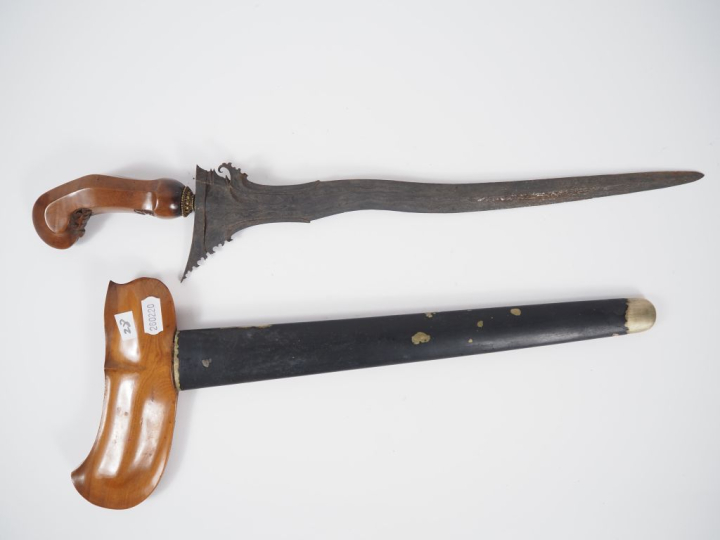 Malaise, fin XIXe-début XXe  Poignard dit « kriss » la poignée et le w