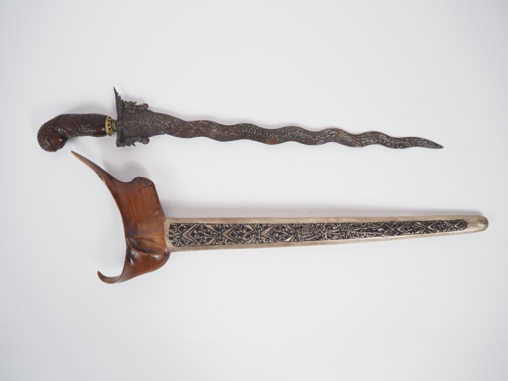 Malaisie, fin XIXe-début Xxe Poignard dit « kriss » la poignée et le w