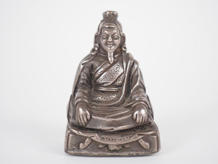 Tibet, XIXe siècle Statuette en argent, représentant Marpha Lotsawa, a