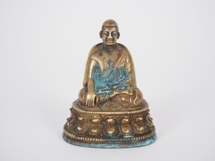 Tibet, XIXe siècle Statuette en bronze et cuivre, représentant un Lama