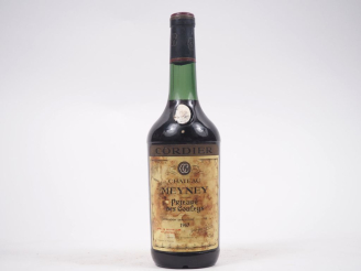 Vente aux enchères 1 BOUTEILLE CHÂTEAU MEYNEY PRIEURÉ DES COULEYS ST ESTEPHE - 1967 - ETT
