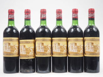 Vente aux enchères 6 BOUTEILLES CHÂTEAU DUCRU BEAUCAILLOU GCC ST JULIEN - 1975 - BG 