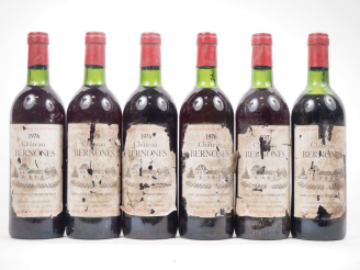 Vente aux enchères 6 BOUTEILLES CHÂTEAU BERNONES CB HAUT MÉDOC - 1976 - 3 BG/2 LB/1 MEP/E