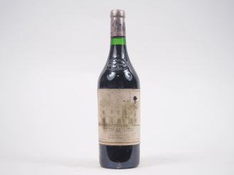 Vente aux enchères 1 BOUTEILLE CHÂTEAU HAUT BRION 1er GCC GRAVES - 1981 - EA 