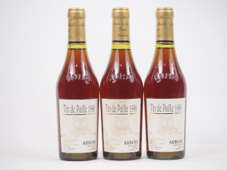 Vente aux enchères 3 BOUTEILLES (37,5 cl) VIN DE PAILLE ANDRÉ ET MIREILLE TISSOT - 1996