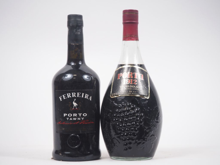 2 BOUTEILLES : 1 PORTA 1912 / 1 PORTO FERREIRA TAWNY 