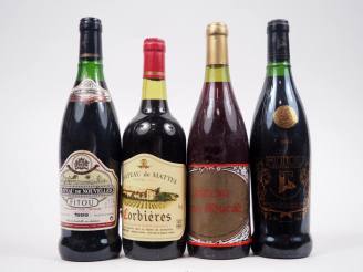 Vente aux enchères 4 BOUTEILLES : 1 CHÂTEAU DE NOUVELLES FITOU - 1989 / 1 CHÂTEAU DE MATT