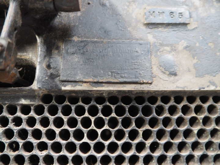 Radiateur pour automobile ROLLS ROYCE 20/25. Dim. 94 x 62 cm.