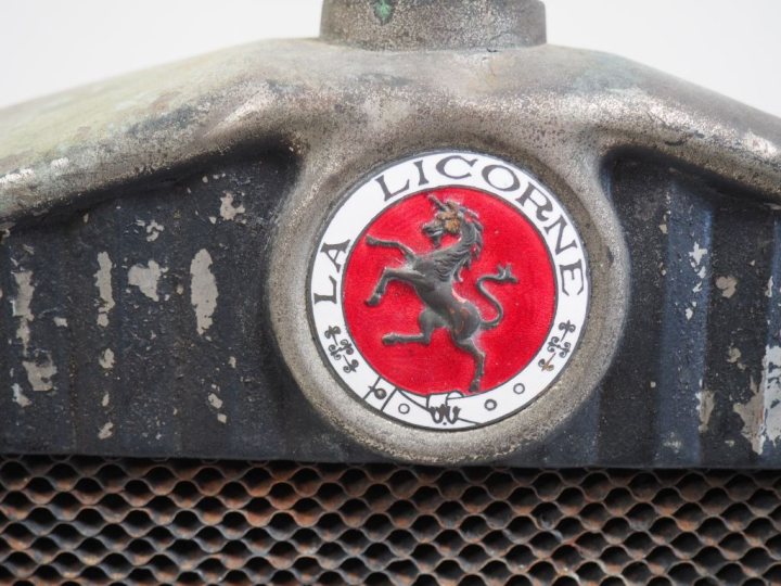 Radiateur CHAUSSON pour Automobiles La Licorne L760. Dim. 65 x 52 cm. 