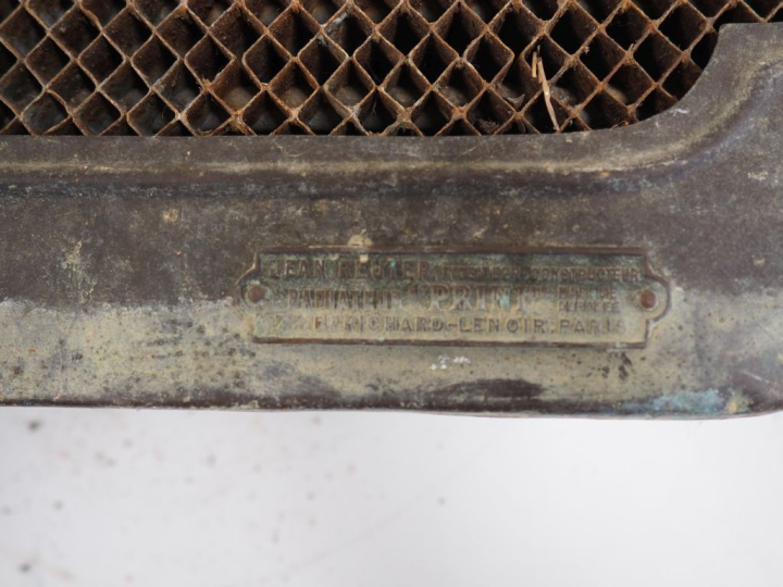 Radiateur PRINT. Dim. 53 x 70 cm. (A restaurer).