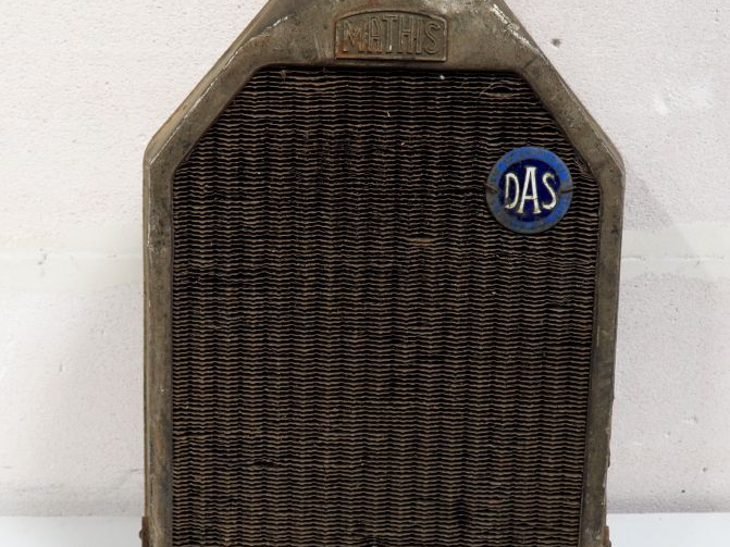 Radiateur pour automobile MATHIS type S. Dim. 60 x 44 cm. (A restaurer