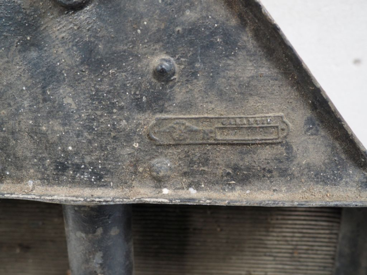 Radiateur pour automobile MATHIS type S. Dim. 60 x 44 cm. (A restaurer