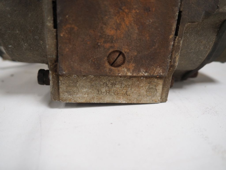 9 différents magnétos pour automobile de différentes marques dont BOSH