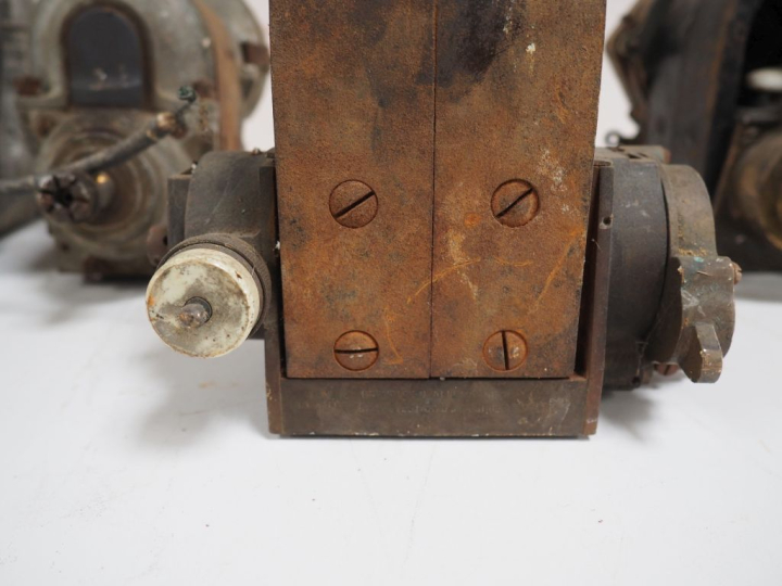 9 différents magnétos pour automobile de différentes marques dont BOSH