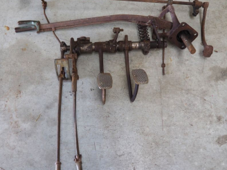 Vente aux enchères Pédialier pour automobile.