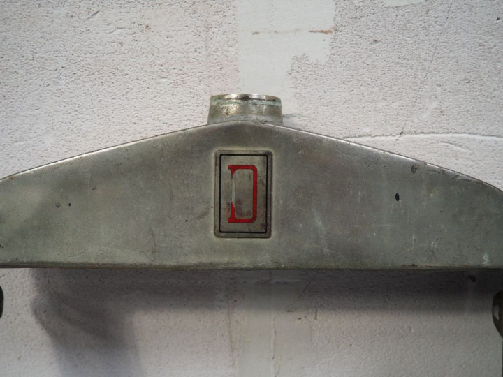 Diverses pièces automobile (calandre, radiateur etc…).