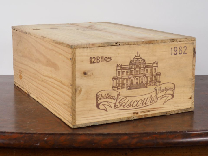 12 BOUTEILLES CHÂTEAU GISCOURS GCC MARGAUX - 1982 - CBO - #1 - 9 BG