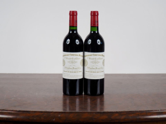 Vente aux enchères 2 BOUTEILLES CHÂTEAU CHEVAL BLANC 1er GCC SAINT ÉMILION - 1986 - #1 - 