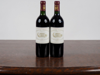 Vente aux enchères 2 BOUTEILLES CHÂTEAU MARGAUX 1er GCC MARGAUX - 1986 - #1 - 1 BG-LB