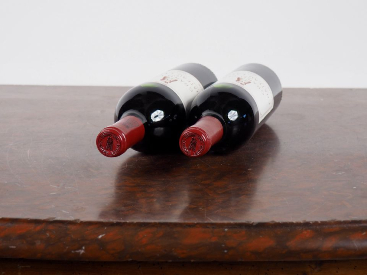 2 BOUTEILLES CHÂTEAU LATOUR 1er GCC PAUILLAC - 1986 - #1 - PAPIERS DE 