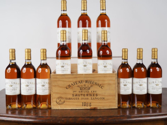 Vente aux enchères 12 BOUTEILLES CHÂTEAU RIEUSSEC 1er CC SAUTERNES - 1986 - CBO - #1 - 2 