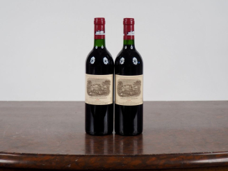 Vente aux enchères 2 BOUTEILLES CHÂTEAU LAFITE ROTHSCHILD 1er GCC PAUILLAC - 1988 - #1 - 