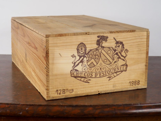 Vente aux enchères 12 BOUTEILLES CHÂTEAU COS D'ESTOURNEL GCC SAINT ESTÈPHE - 1988 - CBO -