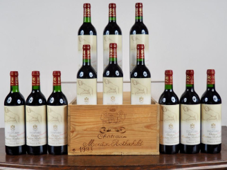 Vente aux enchères 12 BOUTEILLES CHÂTEAU MOUTON ROTHSCHILD 1er GCC PAUILLAC  - 1993 - CBO