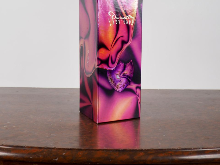 1 BOUTEILLE CHAMPAGNE ROSÉ DOM PÉRIGNON "LADY GAGA" - 2006 - COFFRET -