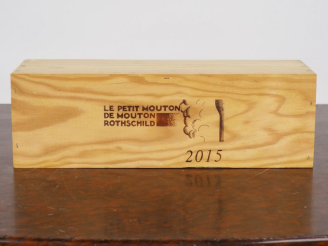 Vente aux enchères 1 MAGNUM LE PETIT MOUTON DE MOUTON ROTHSCHILD PAUILLAC - 2015 - CBO - 