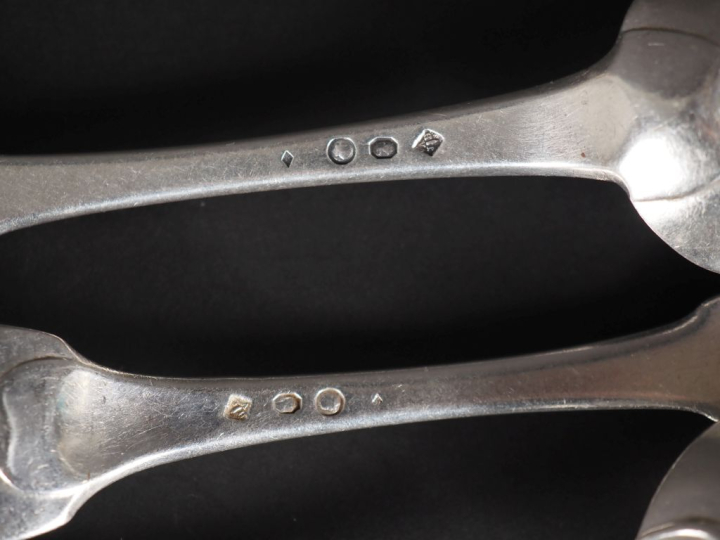 Quatre grands couverts en argent 950, poinçons au 2ème Coq et Vieillar
