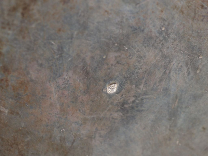 Timbale à fond plat en argent 925, poinçon Minerve, à décor de cartouc