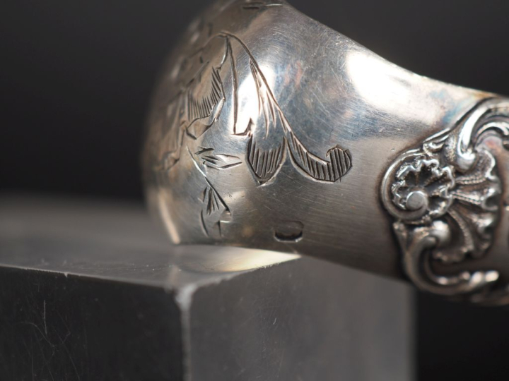 Pince à sucre de style Louis XV en argent 925, poinçon Minerve, à déco