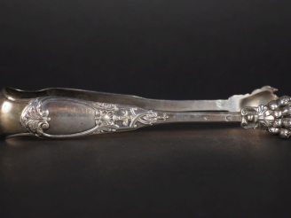 Vente aux enchères Pince à sucre en argent 925, poinçon Minerve, à décor de fleurons, coq