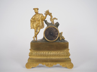 Vente aux enchères Pendule de cheminée Restauration en bronze patiné et doré, à décor de 