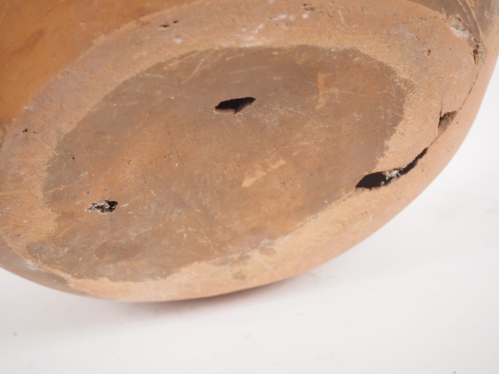 3 différentes cruches XIXème en terre cuite, l'une vernissée. Dim. 26 