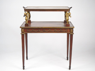 Vente aux enchères Desserte Napoléon III de style Louis XVI en marqueterie, riche ornemen